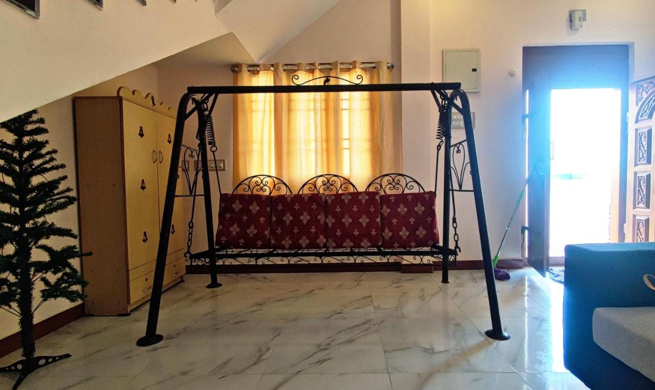 Le Cadillac Bungalow Puducherry Buitenkant foto