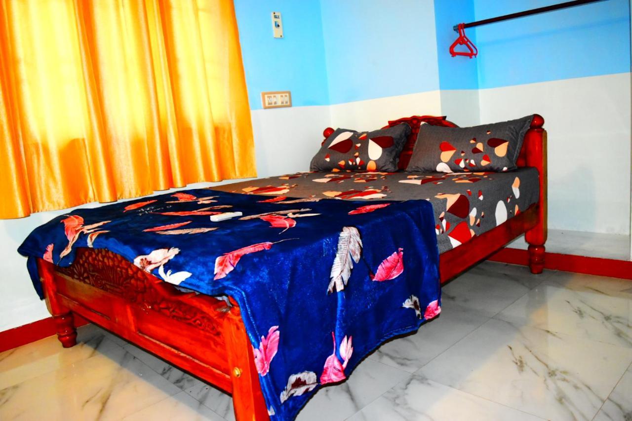 Le Cadillac Bungalow Puducherry Buitenkant foto